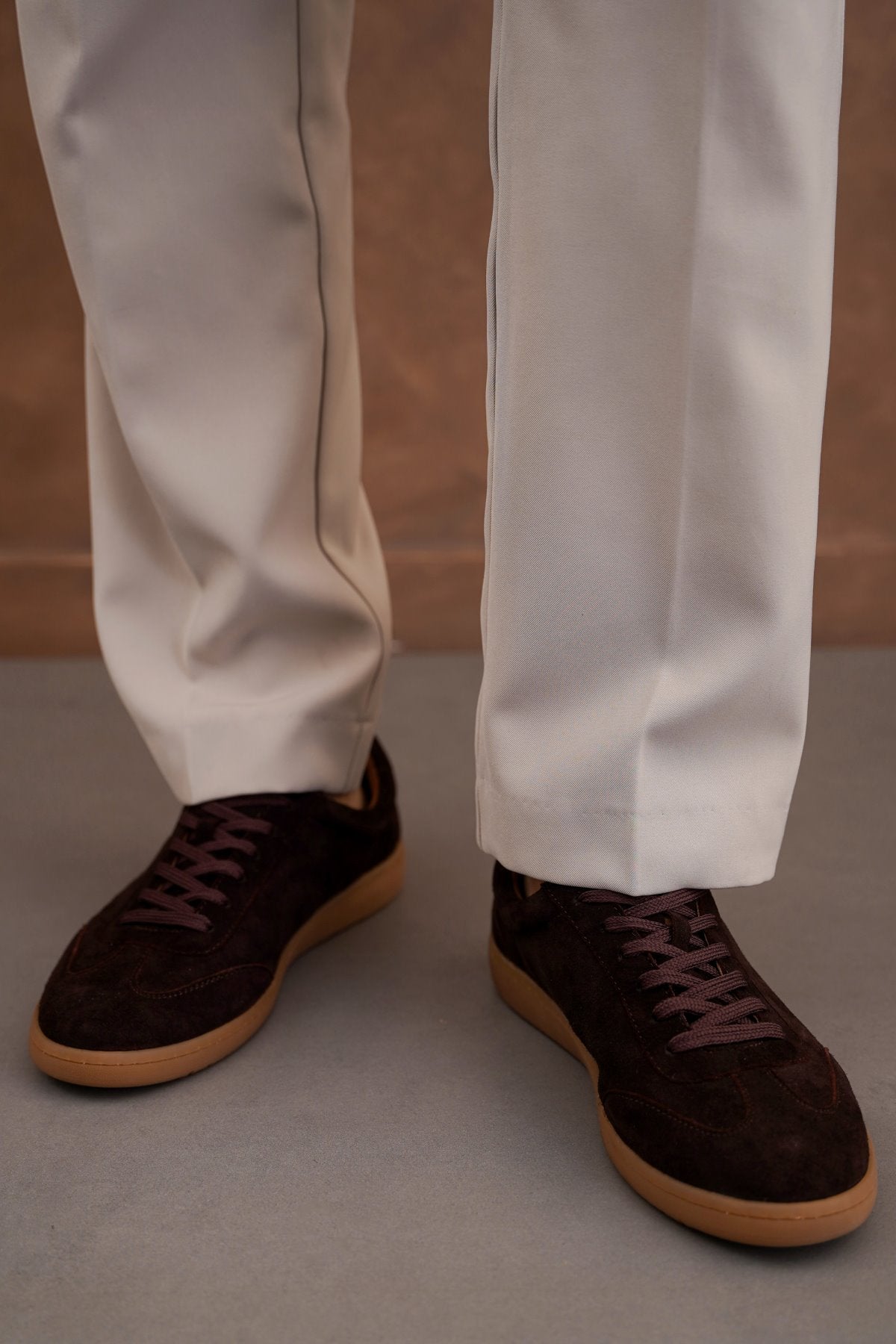 STREETWEAR LOW-TOP LEATHER SNEAKERS