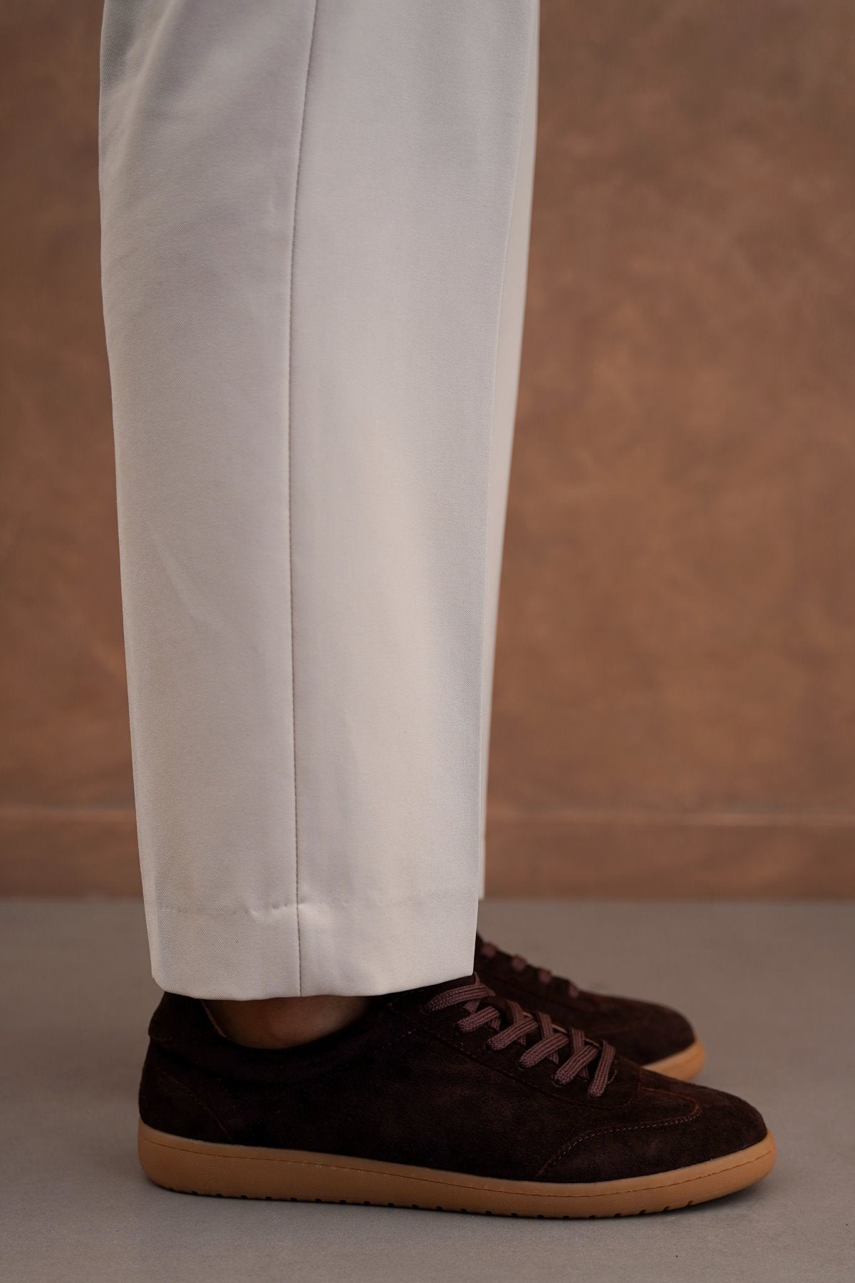 STREETWEAR LOW-TOP LEATHER SNEAKERS