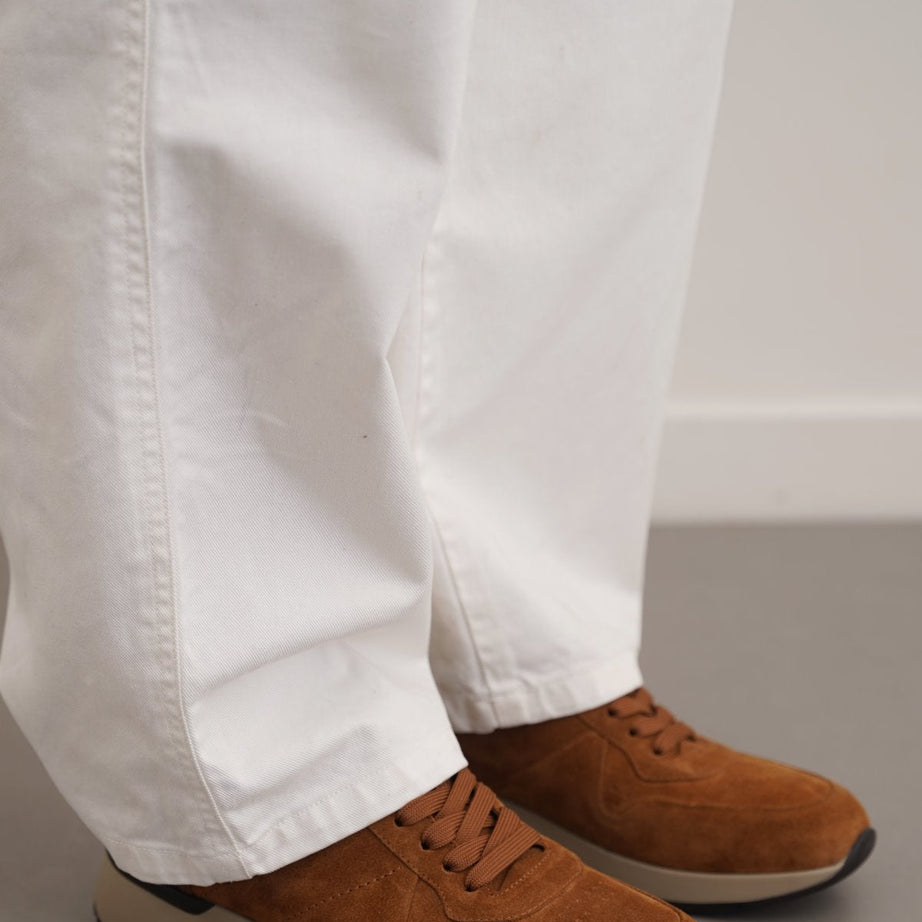 LACE-UP LEATHER SNEAKERS