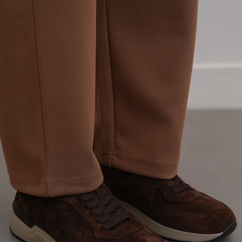 LACE-UP LEATHER SNEAKERS