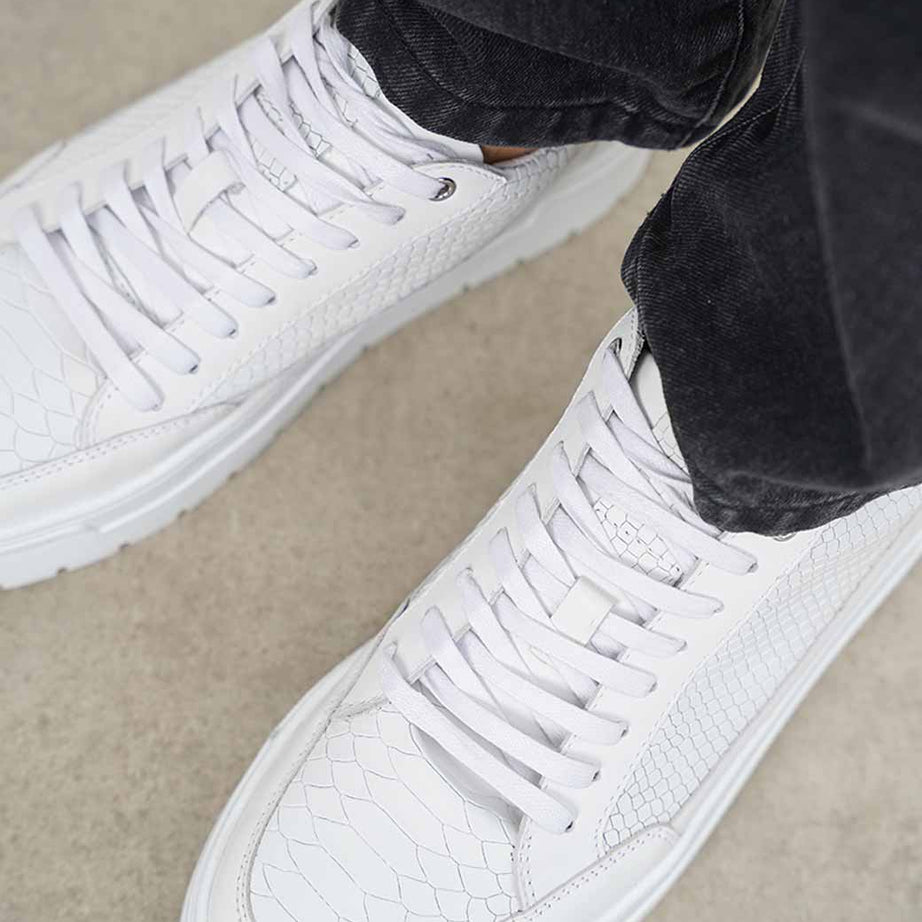 TEXTURED LEATHER SNEAKERS
