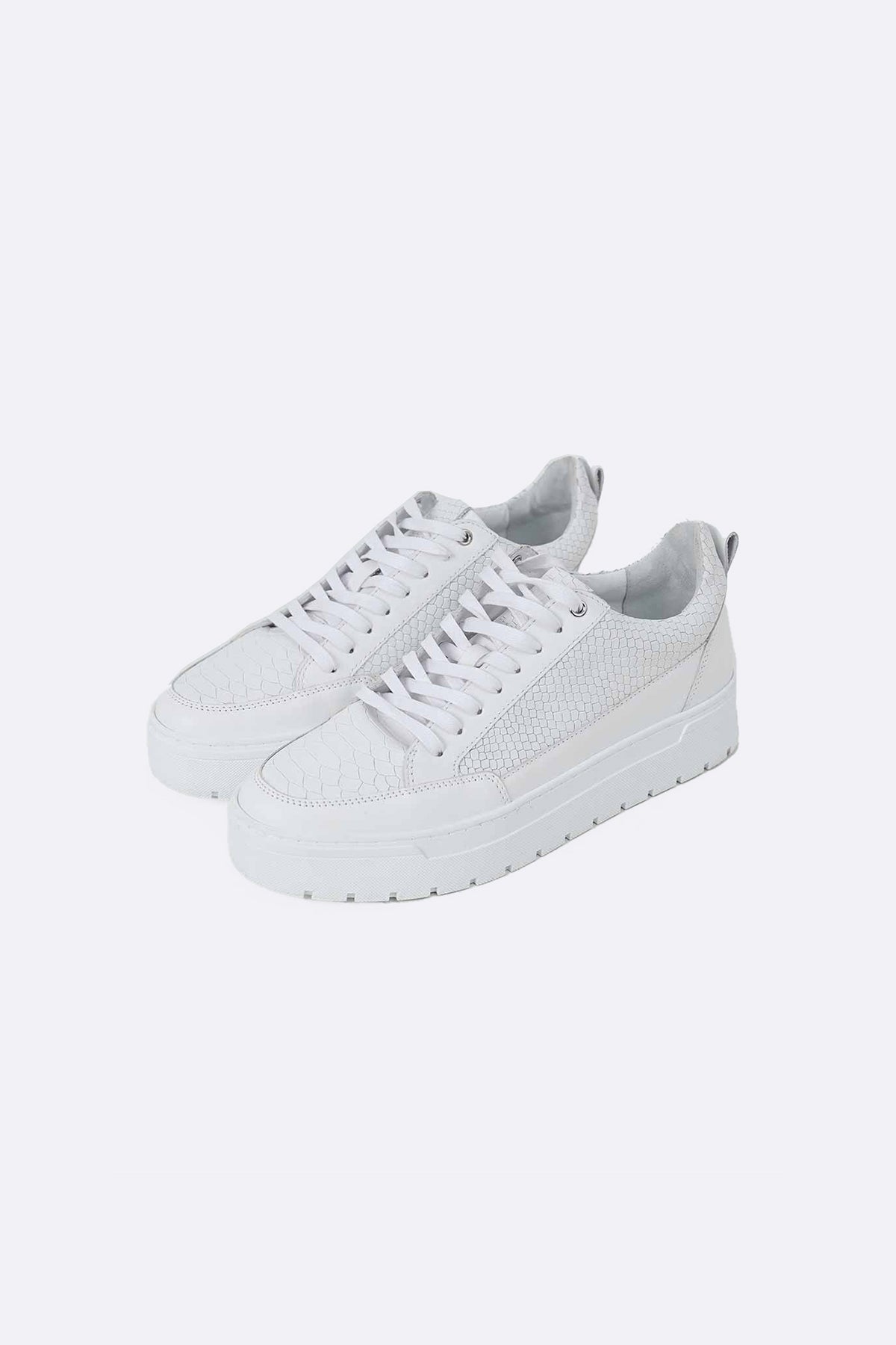 TEXTURED LEATHER SNEAKERS